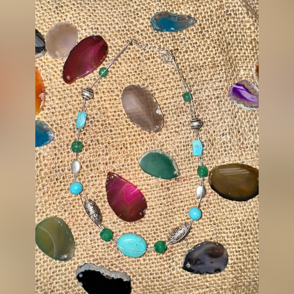 Lia Sophia Jewelry - Beautiful Lia Sophia Blue Beaded Necklace